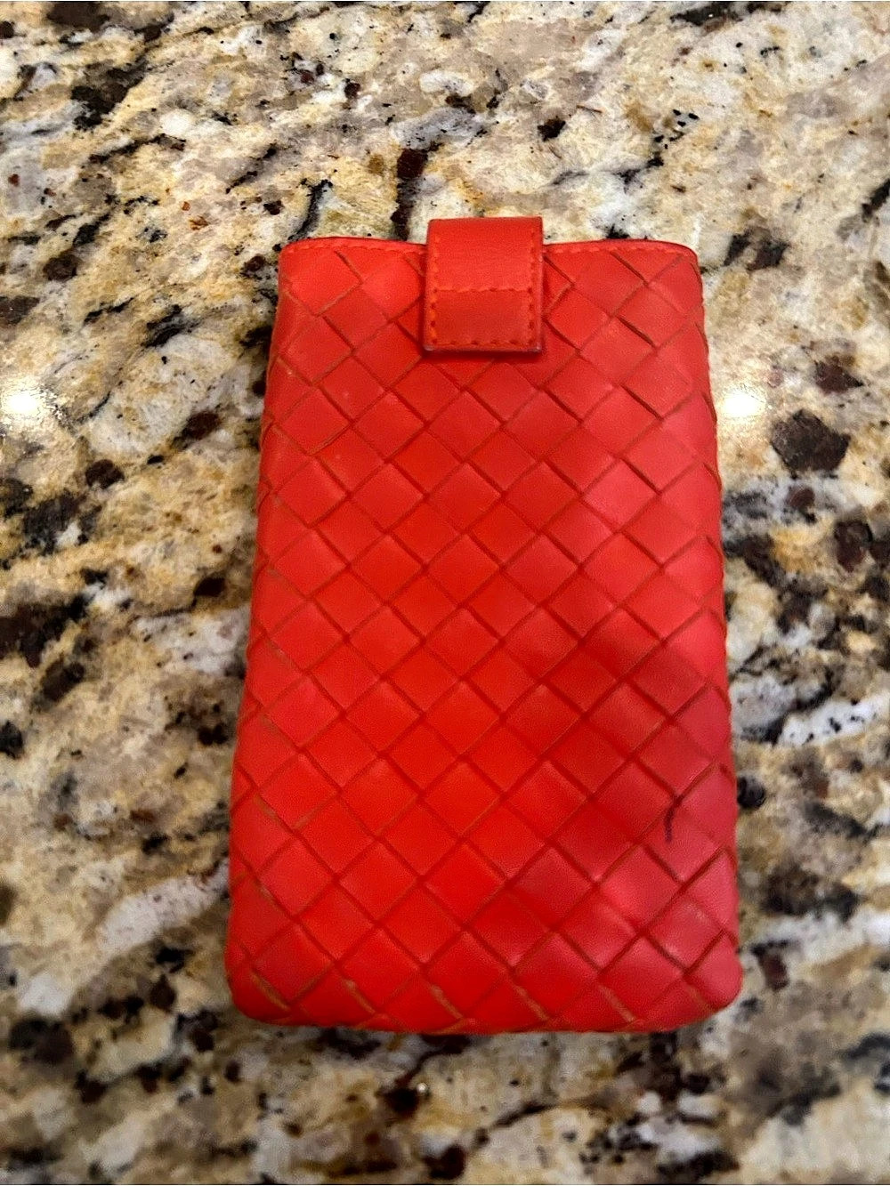 Bottega Veneta Intrecciato Leather Pouch Red Authentic Excellent Condition - Picture 2 of 4